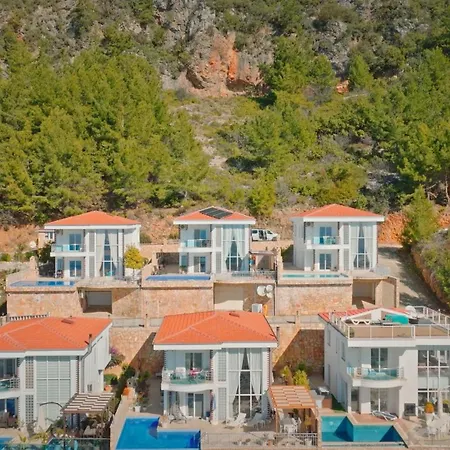 Qoople Tepe With Infinity Pool And Panoramic View *