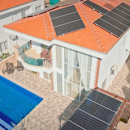 Villa Qoople Tepe With Infinity Pool And Panoramic View Alanya