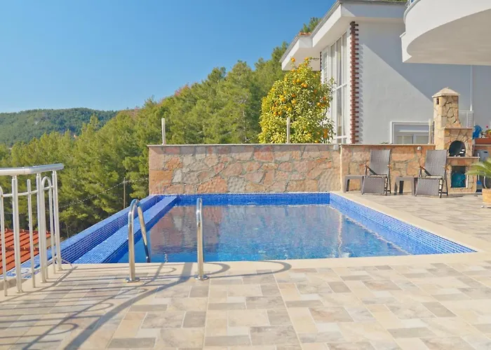 Qoople Tepe With Infinity Pool And Panoramic View