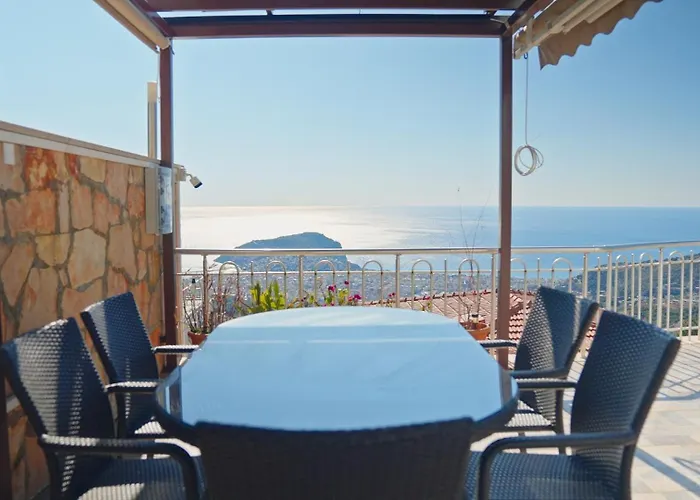 Qoople Tepe With Infinity Pool And Panoramic View 阿拉尼亚